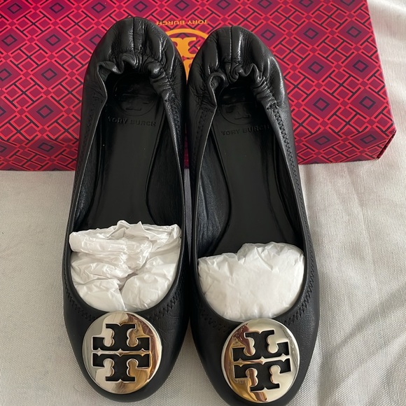 TORY BURCH Black Reva / Minnie Travel Ballet Flats, Size 6.5. Like New - Picture 2 of 8